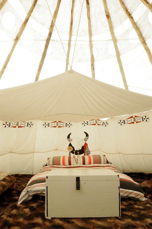 Big Sky Tipi Holidays Wartling ภายนอก รูปภาพ