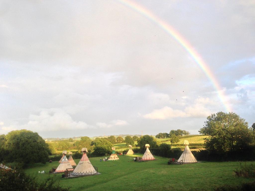 Big Sky Tipi Holidays Wartling ภายนอก รูปภาพ