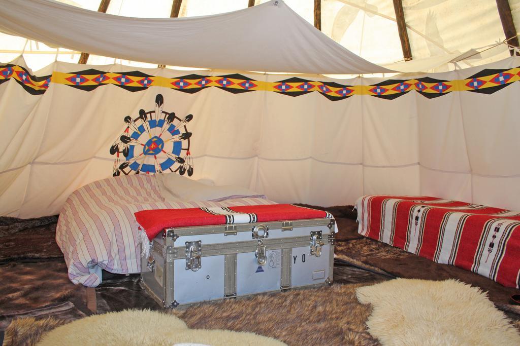 Big Sky Tipi Holidays Wartling ภายนอก รูปภาพ
